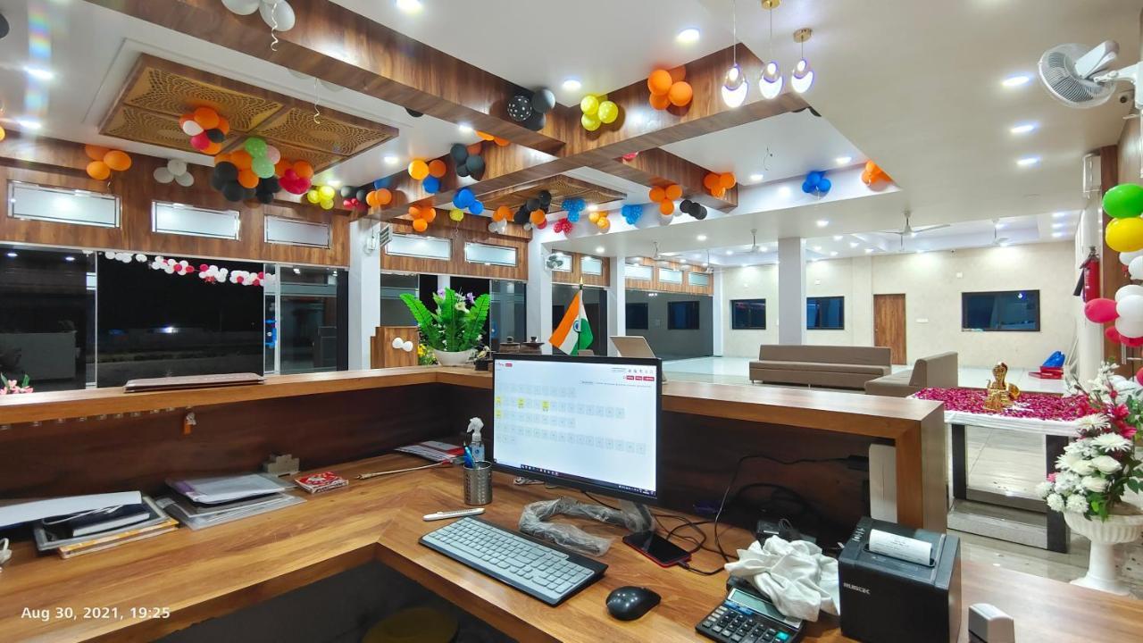 Kesar Hotel Viramgam Exterior photo